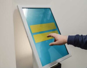 totem-touchscreen